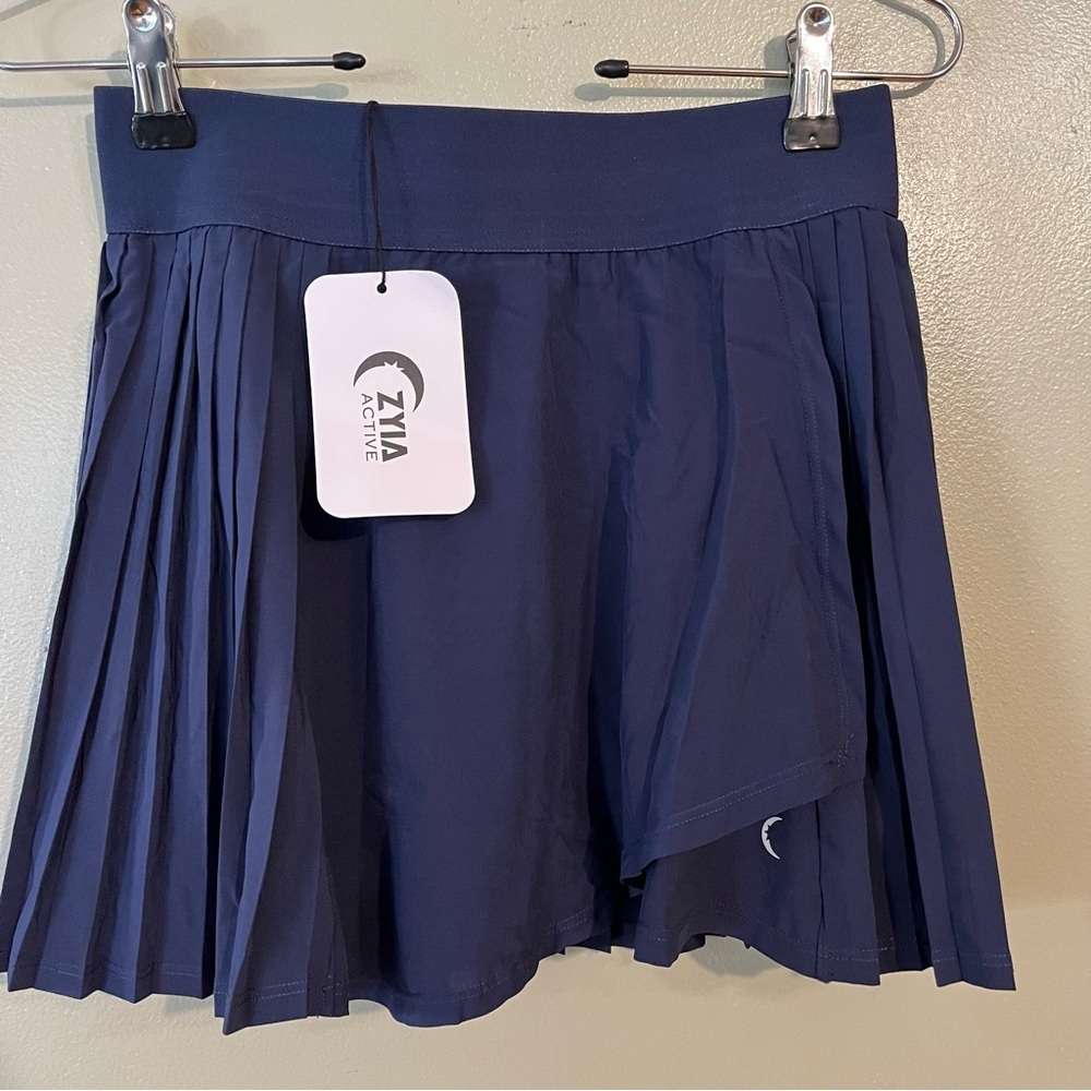 ZYIA Women's Navy Mini Athletic Tennis Golf Pleaded Skort M NWT